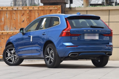 宝马X3终于迎来对手，沃尔沃携全新SUV杀回来了，引擎压榨400扭矩