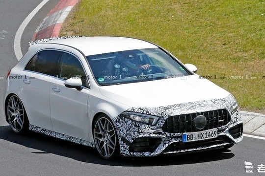 “原厂最强2.0T”将于9月亮相 全新AMG A 45谍照曝光