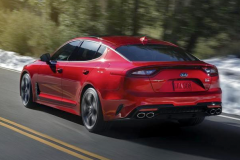 起亚终于卷土重来，新小钢炮终于发布，3.5秒破百碾压奥迪S5