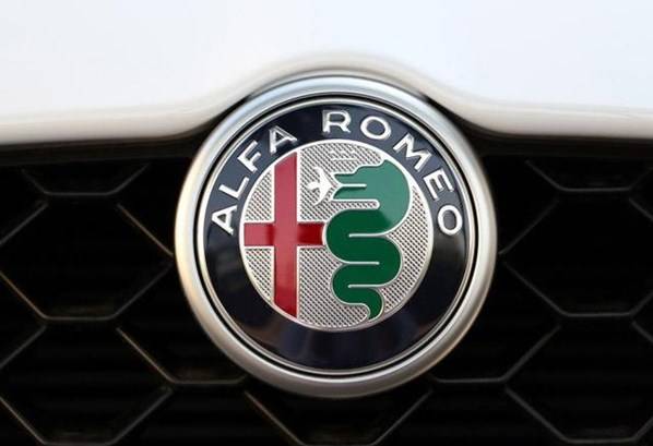 优惠9.6万，操控比肩宝马3系的阿尔法罗密欧Giulia到底怎么样？