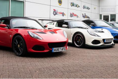 吉利平民超跑终于亮相，外观比保时捷911拉风，加速仅3.3秒