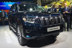 普拉多真不厚道！加装小书包要1万，2.4L引擎也被取消