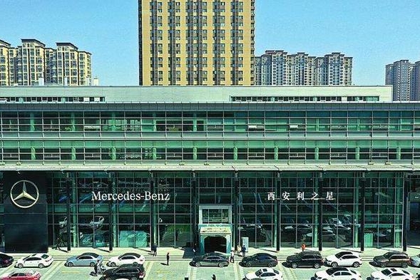 漏油CLS竟因螺栓遗落发动机所致！网友：奔驰组装技术不如蓝翔？