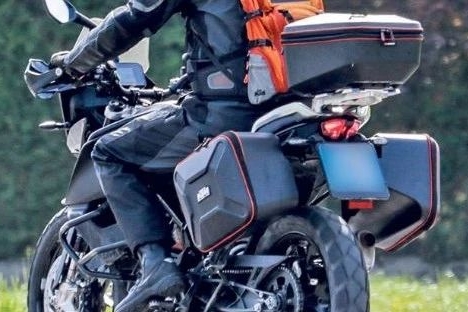 KTM 390ADV即将发布！可能推出两个版本，这个外观喜欢吗？