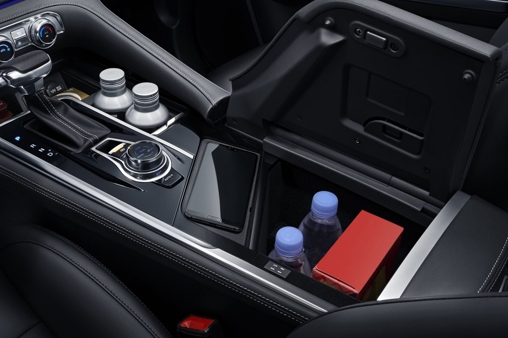 比锐界大，配置碾压汉兰达，12.3大屏，全系国六，顶配才21万出头