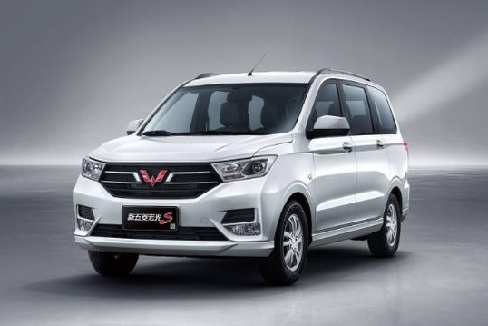 不服来怼！五菱注册“秋名山神车”商标，网友：调侃当真了？