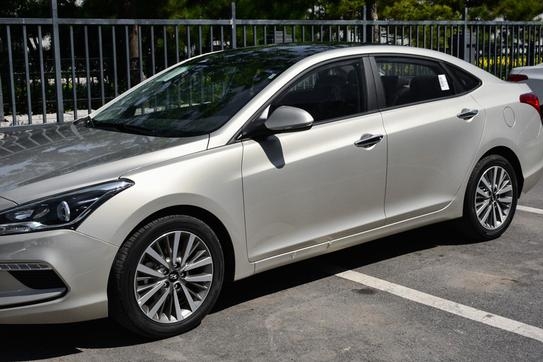 又一卖不动的合资中级车！跌至10万起带5年质保，配1.6T+双离合