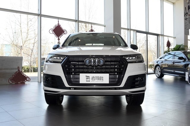 「到店实拍」现在的Q7优惠巨大体验却不打折  依然是百万级的享受