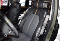 风总算翻身了，新车比奔驰G还硬派，售价亲民还配四驱