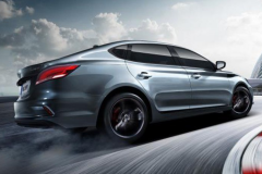 思域总算遇到对手，国产终于有小钢炮了，9.68万让它成网红车