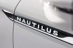 林肯这招真厉害！换个名字就成了新车，马力爆发340匹或66万