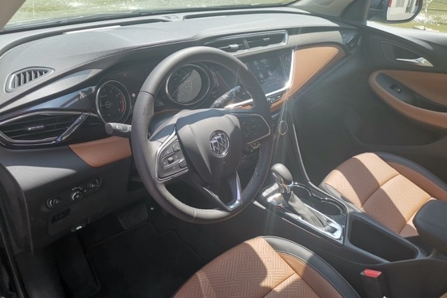 国产昂科拉GX正式亮相 家族化风格内饰首次曝光