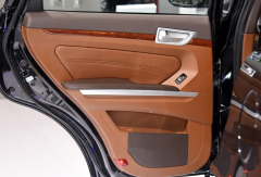 自降身价的豪华SUV，7年前卖22万元，如今7.37万比停产还难受