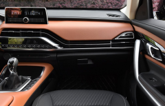 国产最帅SUV，颜值如同骏马狂野，6.98万媲美宝马内饰