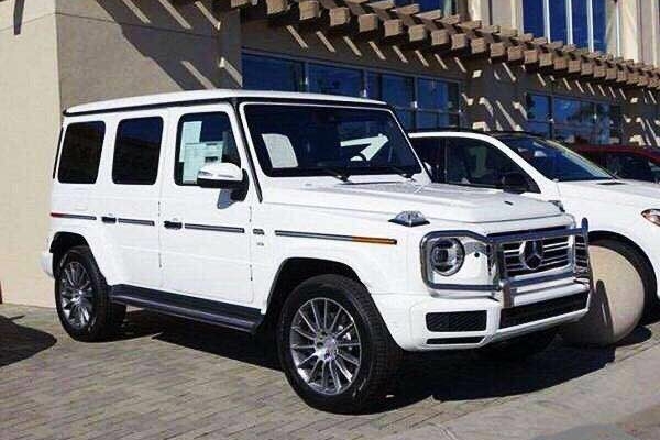 三种车型 4.4T+V8 经典传承 到店实拍|全新奔驰G级正式上市