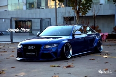 当年迷倒无数人的泪眼奥迪A4，改装宽体后看到了DTM赛车的影子！