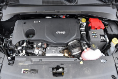 15万的越野SUV，国外地位超普拉多，国内却没人问，配2.4L引擎