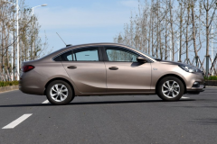 别克又把神车复活了，全新家轿王仅7万起，油耗4.5升+CVT