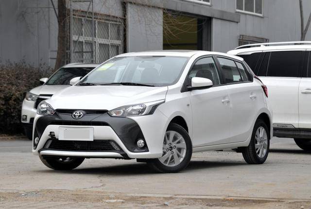 8万左右，推荐这四款合资两厢，好开还省心，都是自动挡