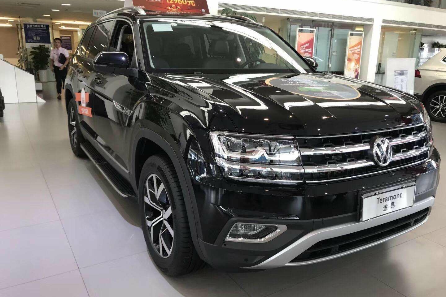 实拍丨它能取代普拉多 途昂330轴距3米 能越野又舒适 十年不坏