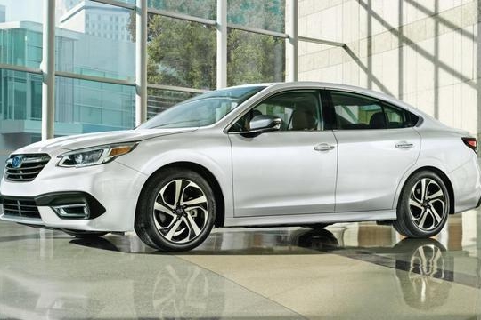 这款20万中型车，进口品质全时四驱，却无人问津