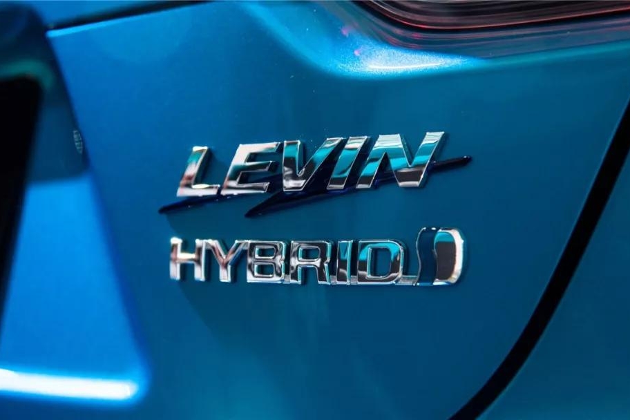 回归运动本性，体验广汽丰田全新雷凌【快车体验019】