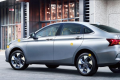 传祺全新家轿王来了，油耗才5.5升，6.38万超帝豪GL，1.5L+1.3T