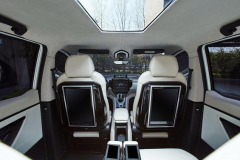 堪称MPV之王，224马力，轴距3000mm，20万超埃尔法