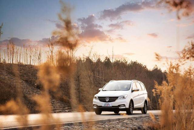 万众期待，宝骏730加推CVT车型，国产神车名副其实