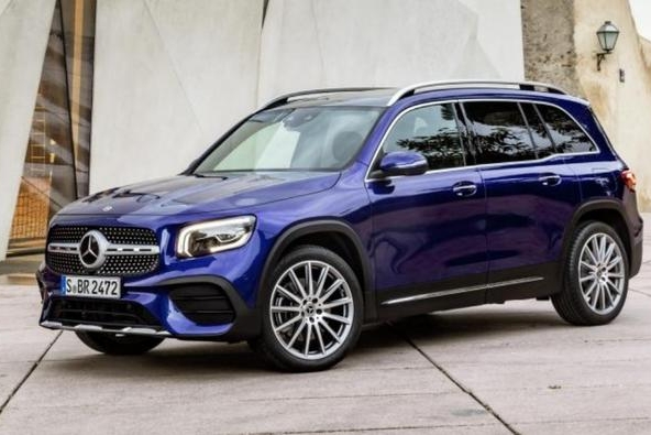 「e汽车」将国产/定位紧凑型SUV 奔驰GLB官图发布