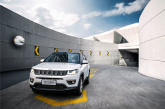 王牌四驱坐镇掌控全路况，全新Jeep指南者才是SUV绝配