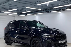 全新宝马X5再次不甘平凡玩起改装，霸气的黑武士姿态还有谁？