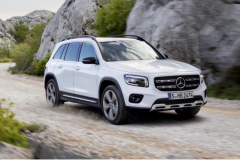 7座的奔驰GLB到底是个带娃车还是个高级私人座驾？