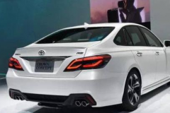 口碑比奔驰好，搭载一流的2.0T，全新皇冠仅23万，比宝马上档次