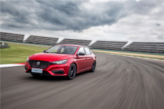 力压思域和菲斯塔、飙得过高铁的名爵6哪来的自信