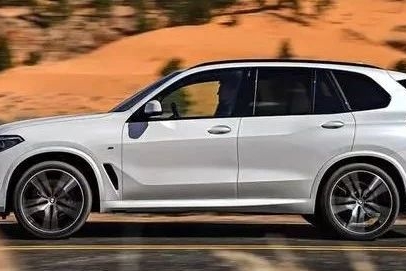 一款是2.0T的奔驰GLE，一款是3.0T的宝马X5，开谁更有面子？