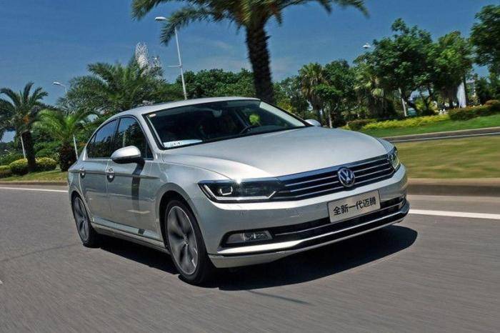 别不信！大众polo比迈腾费油？