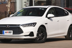 优势很明显！10万出头这几款家轿配置贼高，入门版都够用啦！