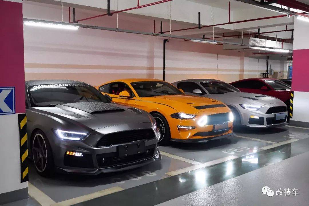 杭州聚集了一群福特Mustang，散发出浓浓的美式肌肉气氛！
