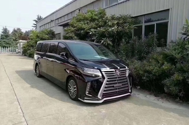 加长版埃尔法，看看得了，想买也可以有