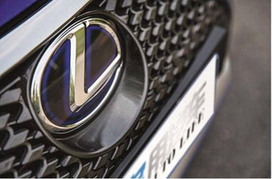 全新ES即将上市！看完动力我才知道，雷克萨斯究竟赢在哪