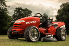 本田又不务正业，割草机也能跑出世界纪录！