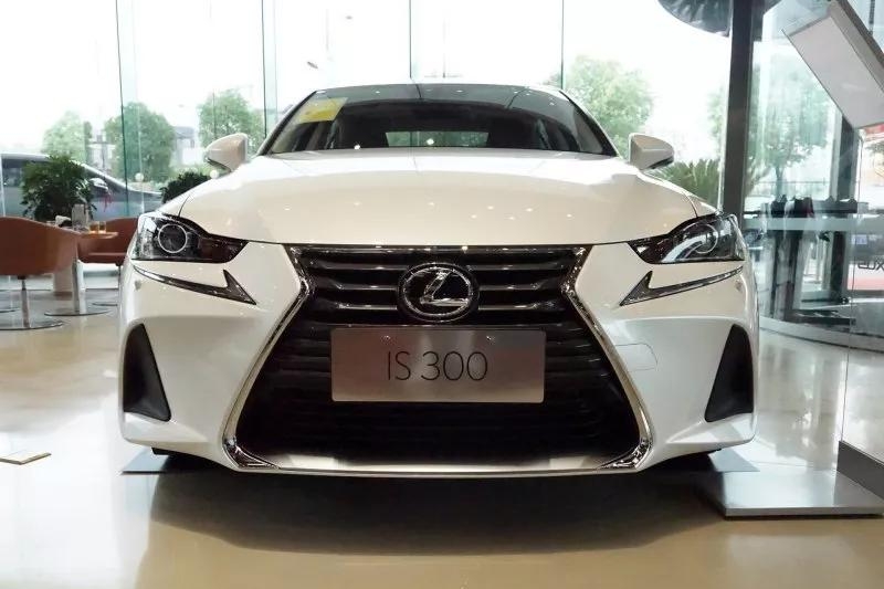 这3款中型运动轿车，算得上是“二线豪华”中的精品！