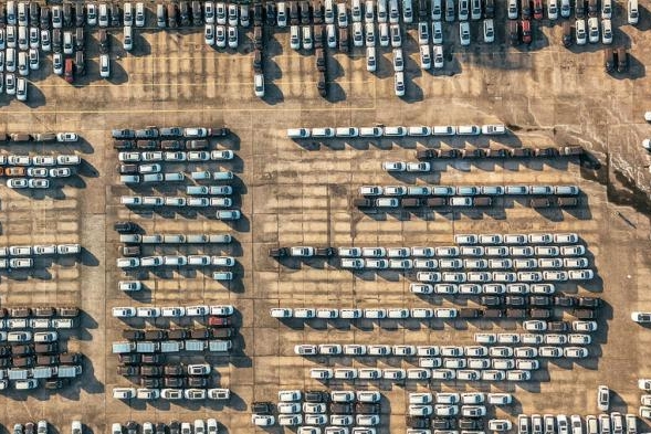 关厂的不仅现代，奔驰，通用，福特，捷豹都不好过？