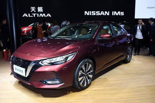 新一代轩逸活脱脱小天籁，朗逸表示不屑：差远啦