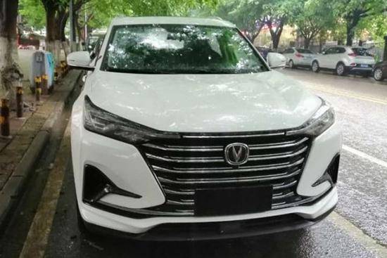 又一款PLUS车型，四排气超帅，还有双联式大屏，实力比H6还强