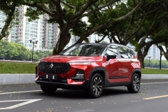 新宝骏RS-5 VS领克01，你会买谁？