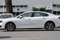 刚入华卖60万比肩BBA，如今17万卖不动，为什么？