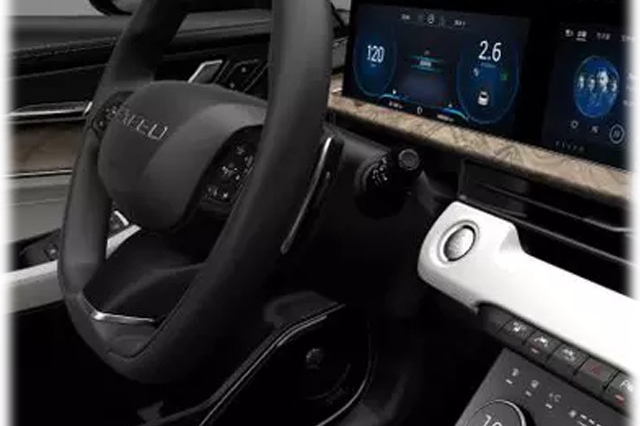 内饰不输奔驰，这款SUV搭载双12.3英寸连屏设计，档次贼高！