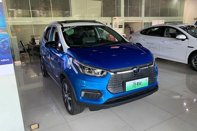 [买车网]涨价还是降价？ 退坡后新能源市场的一道选择题